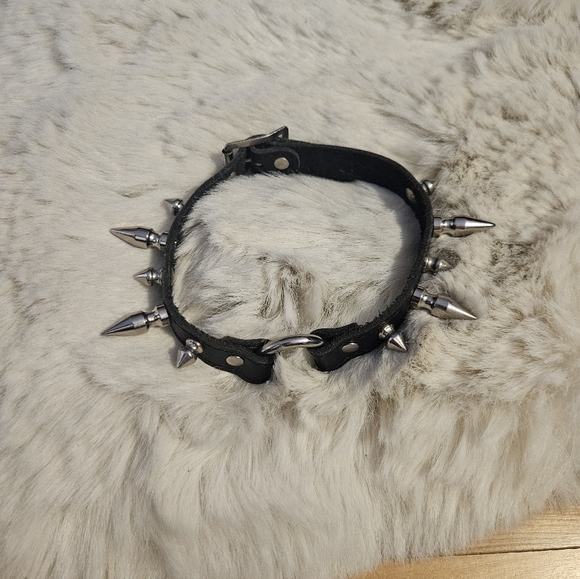 Collar Necklace Leather With Spikes, Ring, Buckle - Picture 8 of 11